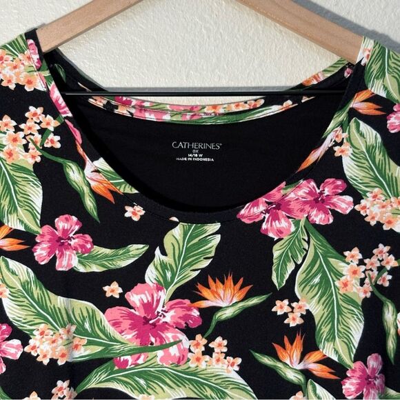Catherines Black and Pink Floral Short Sleeve T-Shirt Women’s 14/16W. - Picture 3 of 10